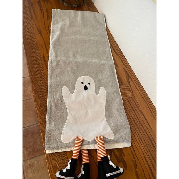 Halloween table runner and spatula - Picture 2 of 5
